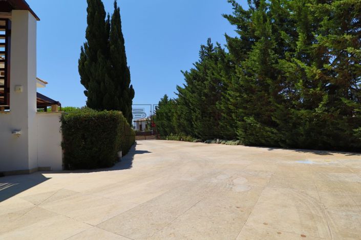 Image No.37-4 Bed Villa for sale