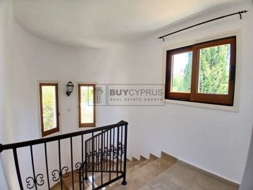 Detached Villa For Sale  in  Sea Caves
