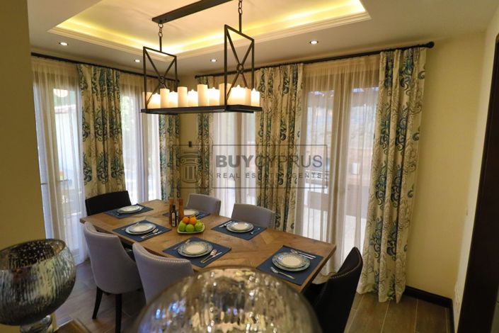 Image No.11-5 Bed Villa for sale