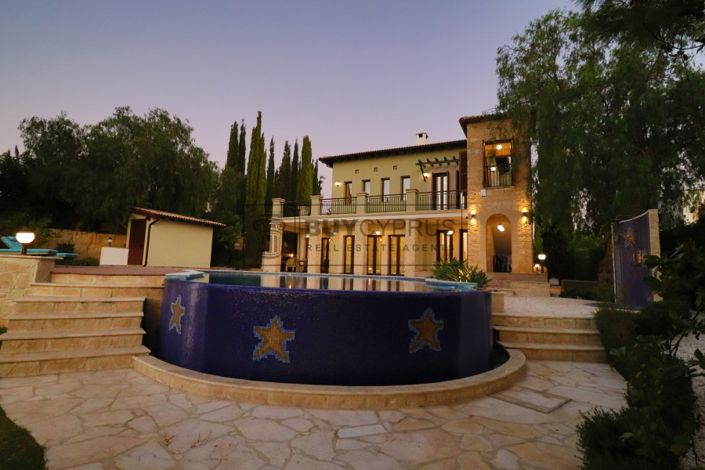 Image No.30-5 Bed Villa for sale