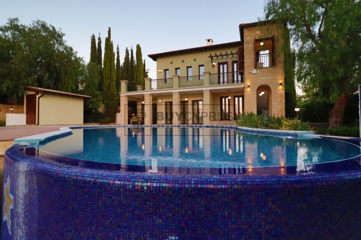 Image No.32-5 Bed Villa for sale