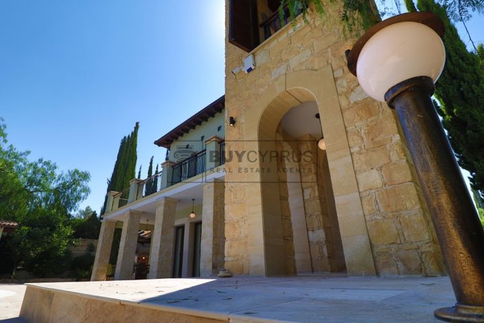 Image No.51-5 Bed Villa for sale