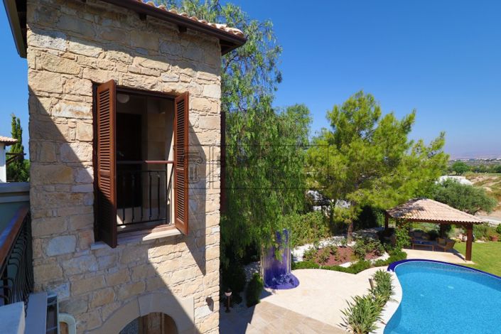 Image No.66-5 Bed Villa for sale