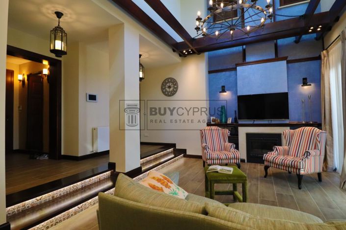 Image No.7-5 Bed Villa for sale