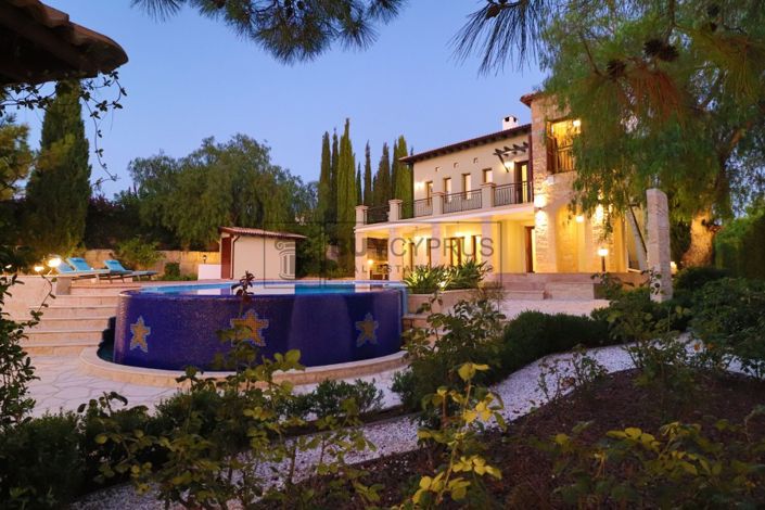 Image No.73-5 Bed Villa for sale