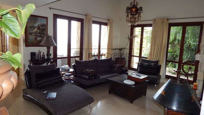 Image No.14-5 Bed Villa for sale