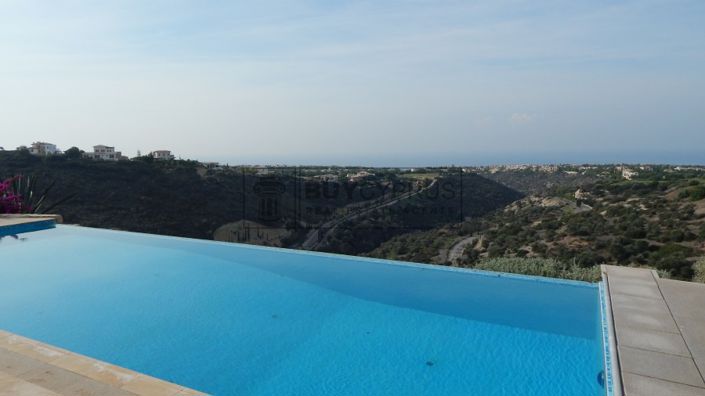 Image No.2-5 Bed Villa for sale