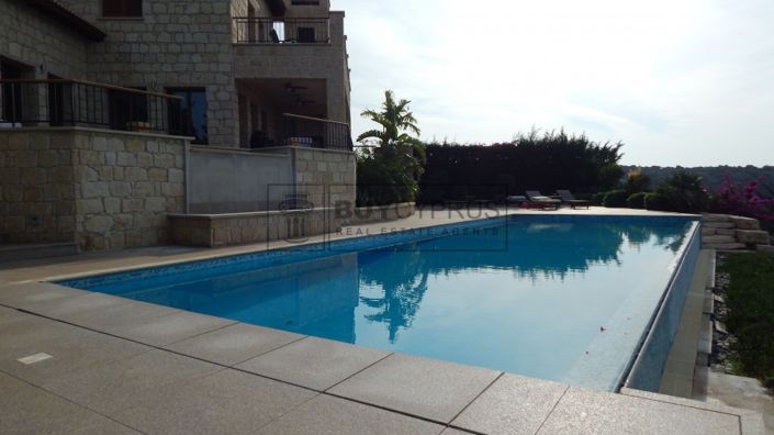 Image No.10-5 Bed Villa for sale