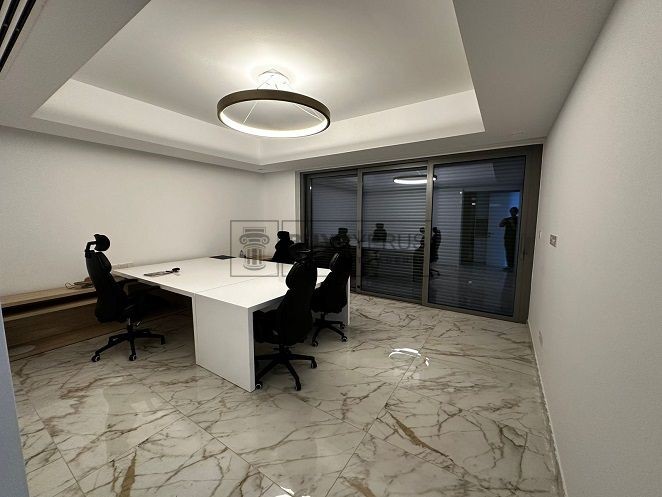 Image No.24-7 Bed Villa for sale