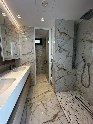 Image No.32-7 Bed Villa for sale