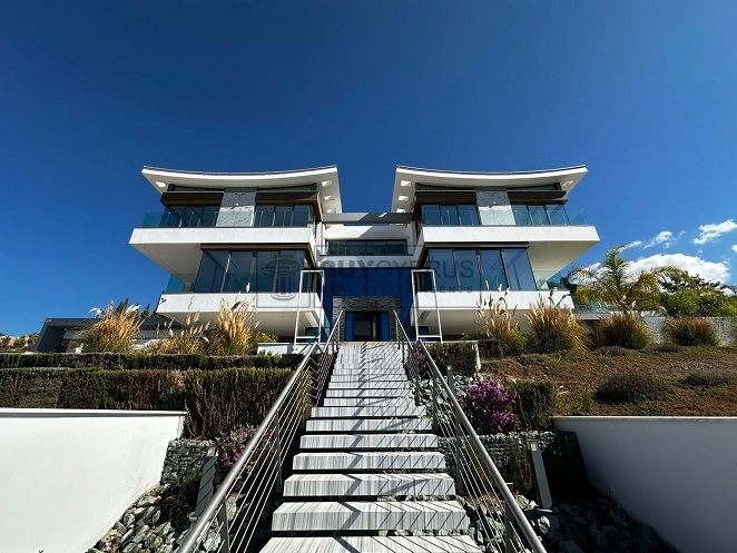 Image No.43-7 Bed Villa for sale