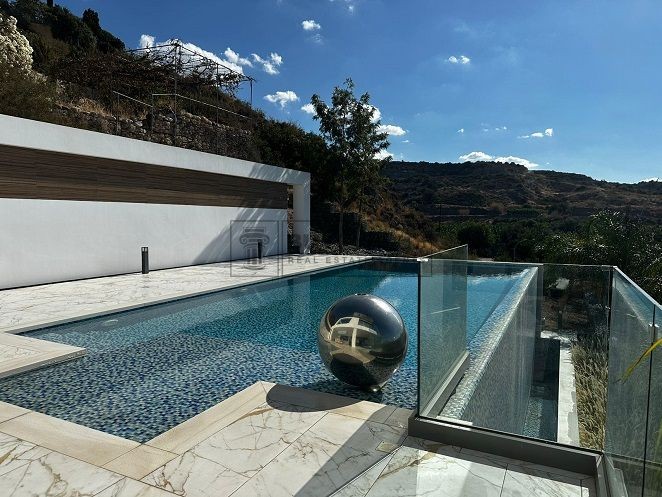 Image No.45-7 Bed Villa for sale