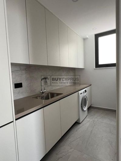 Image No.9-3 Bed Villa for sale