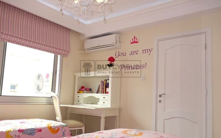 Image No.21-3 Bed Apartment for sale