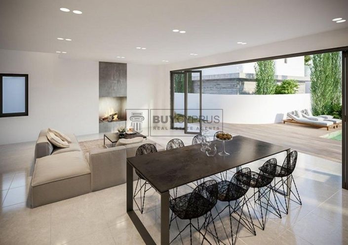 Image No.3-2 Bed Villa for sale