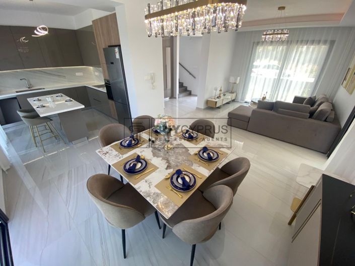 Image No.13-3 Bed Villa for sale