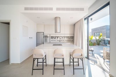 Detached Villa For Sale  in  Chlorakas