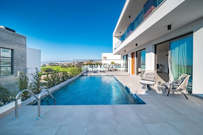 Image No.3-3 Bed Villa for sale