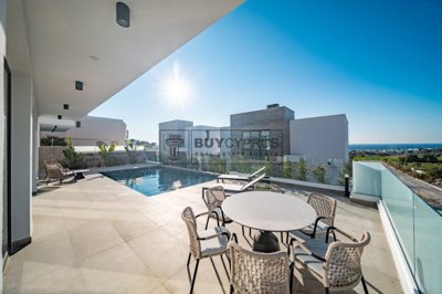 Detached Villa For Sale  in  Chlorakas