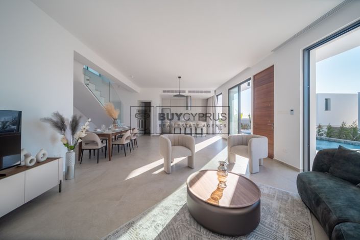 Image No.8-3 Bed Villa for sale