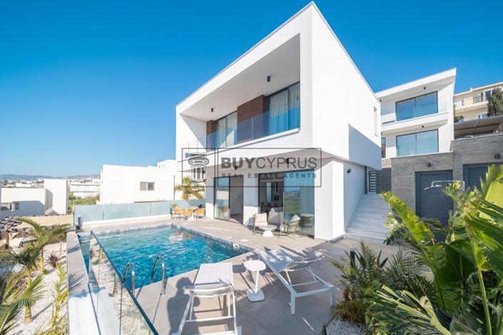 Image No.1-3 Bed Villa for sale