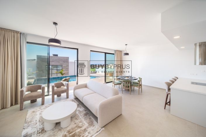 Image No.9-3 Bed Villa for sale