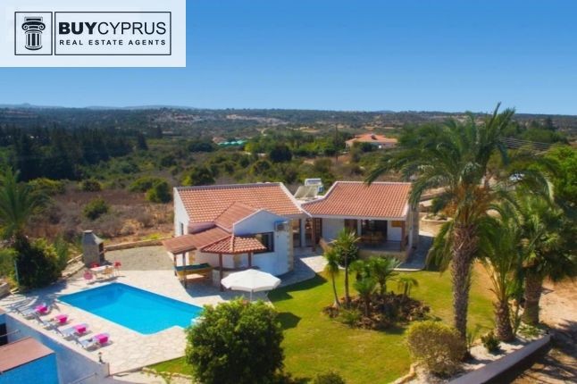 Image No.1-2 Bed Villa for sale