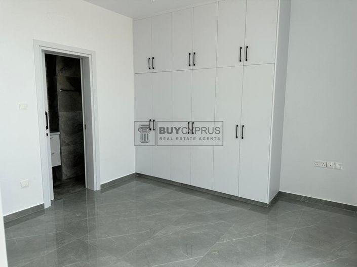 Image No.22-3 Bed Villa for sale