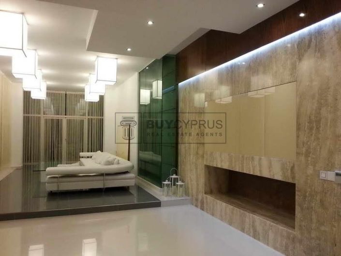 Image No.14-7 Bed Villa for sale