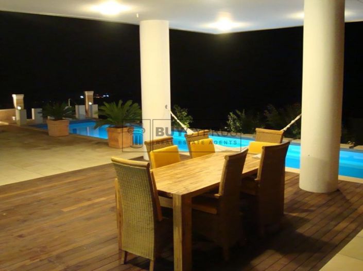 Image No.20-7 Bed Villa for sale