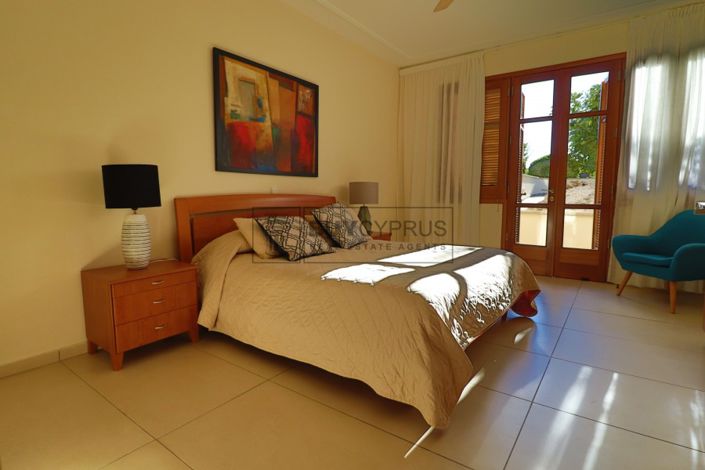 Image No.14-5 Bed Villa for sale