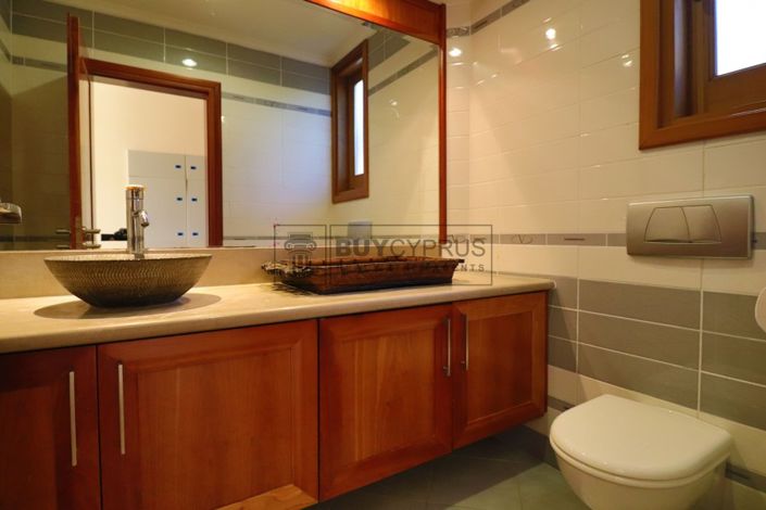 Image No.15-5 Bed Villa for sale