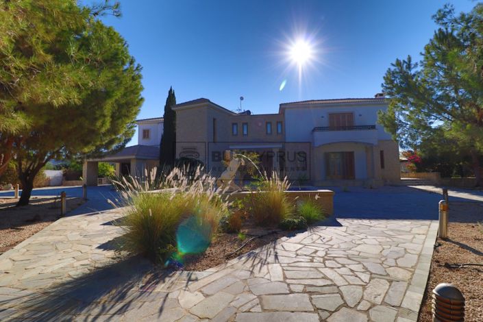 Image No.34-5 Bed Villa for sale