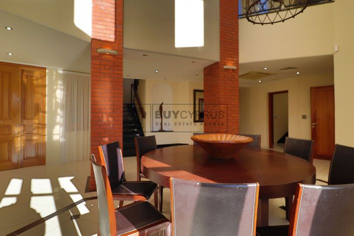 Image No.9-5 Bed Villa for sale