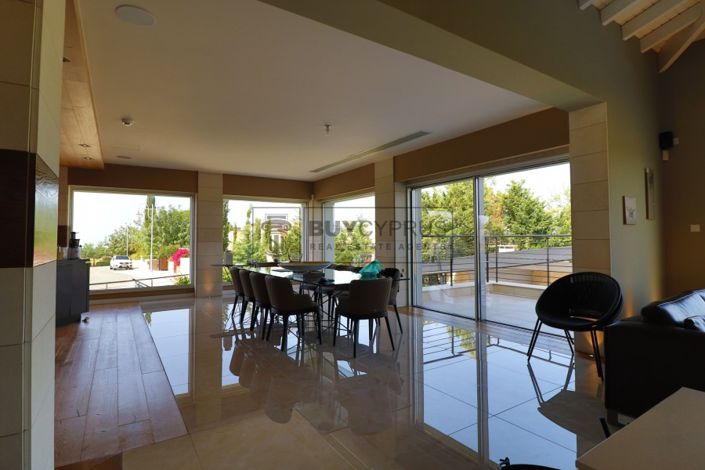 Image No.4-4 Bed Villa for sale