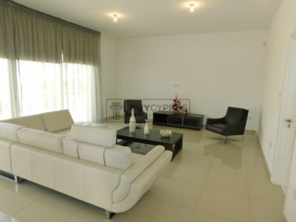 Image No.3-3 Bed Villa for sale