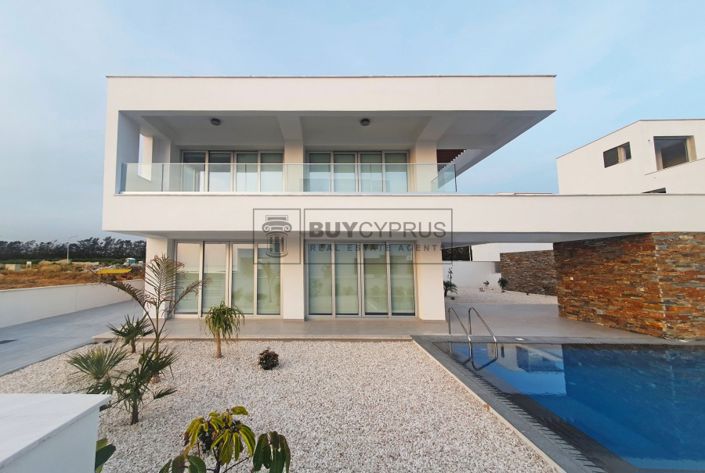 Image No.5-4 Bed Villa for sale