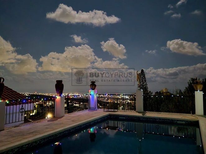 Image No.30-5 Bed Villa for sale