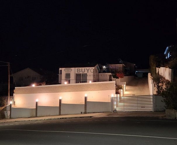 Image No.34-5 Bed Villa for sale