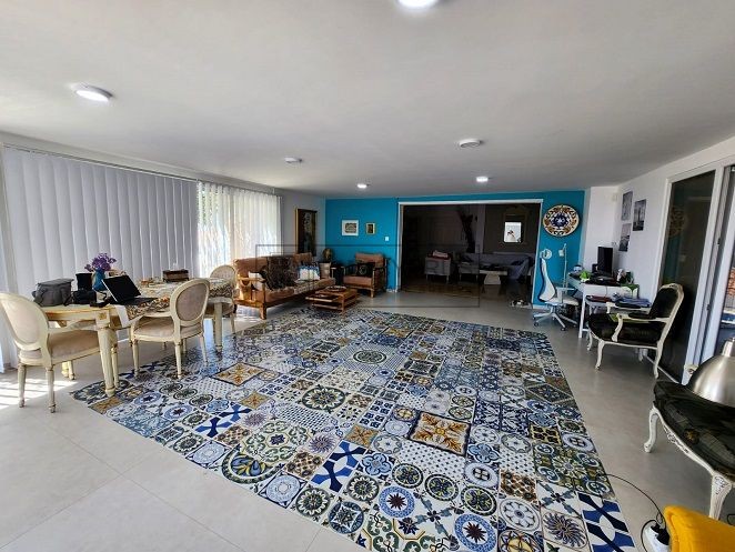 Image No.8-5 Bed Villa for sale