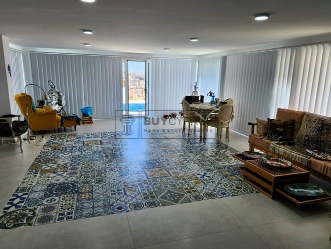 Image No.9-5 Bed Villa for sale