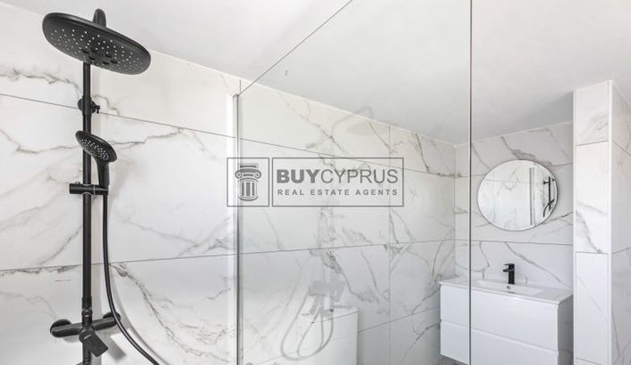 Image No.20-3 Bed Apartment for sale