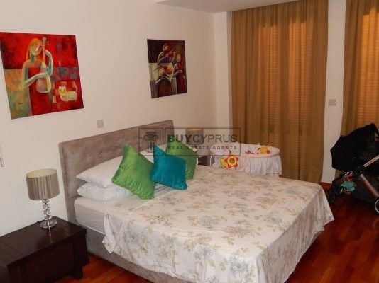 Image No.9-5 Bed Villa for sale