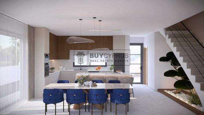 Image No.10-3 Bed Property for sale