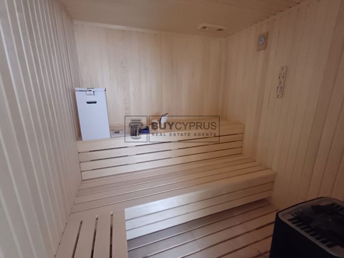 Image No.8-3 Bed Villa for sale