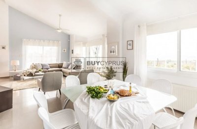 Detached Villa For Sale  in  Peyia