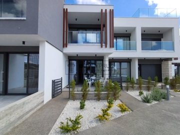 3 Bed Townhouse for sale