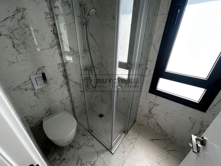 Image No.27-3 Bed Villa for sale