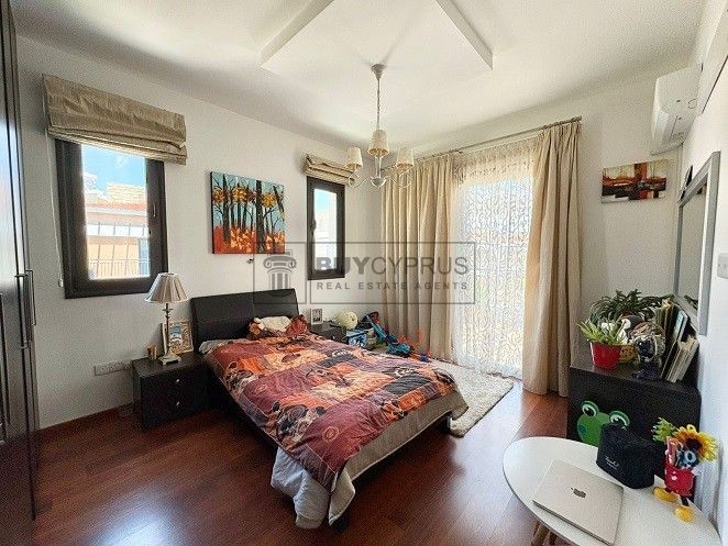 Image No.11-3 Bed Villa for sale