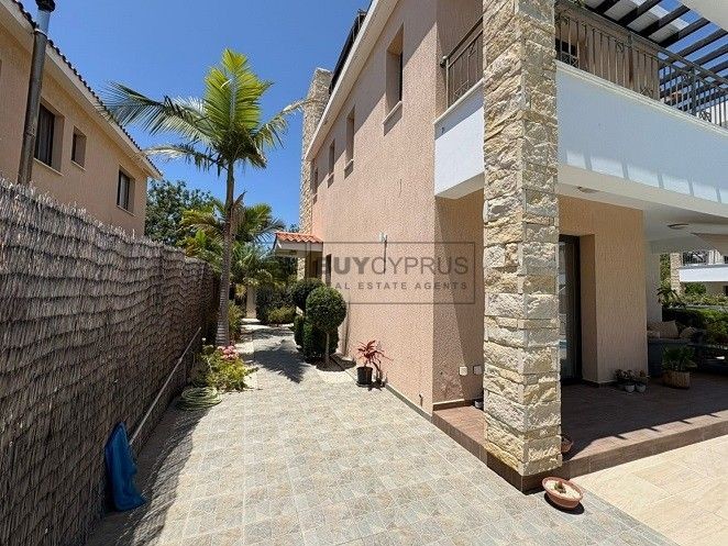 Image No.26-3 Bed Villa for sale